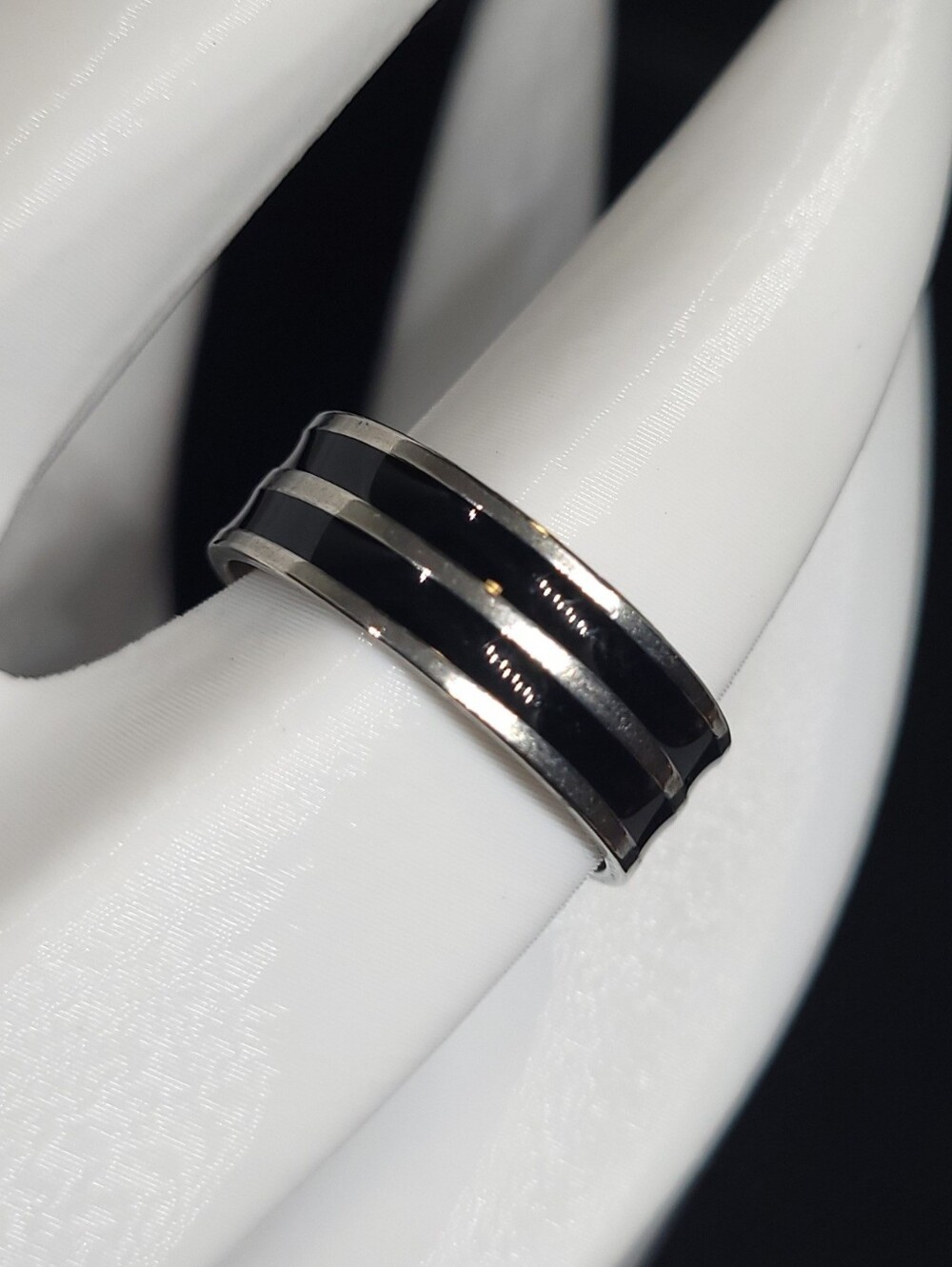 $1 | 9 | Striped Duo-Tone Wide Band Ring